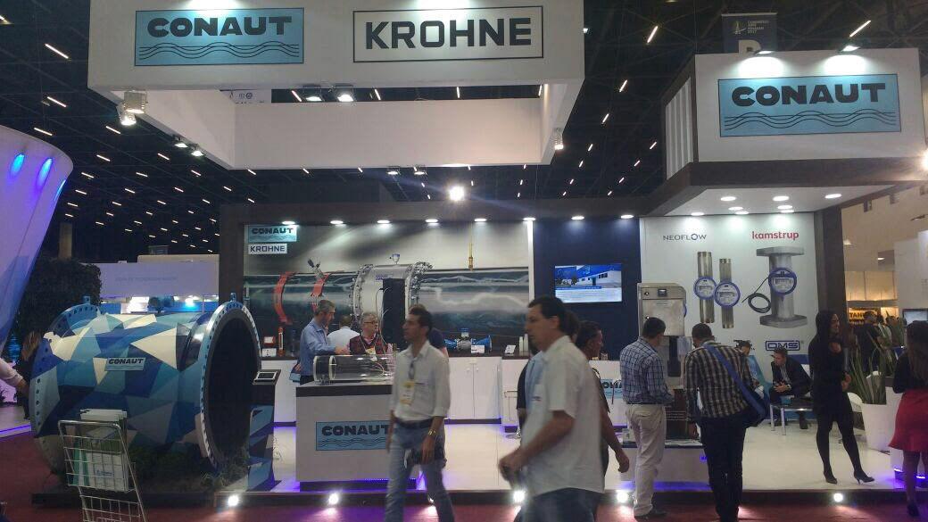 Estande Conaut / Krohne no evento Fenasan — projeto e montagem gerenciados pela Trabuka